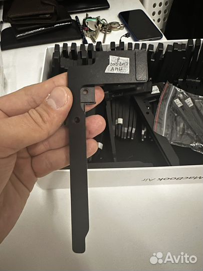 Звуковой динамик MacBook Air