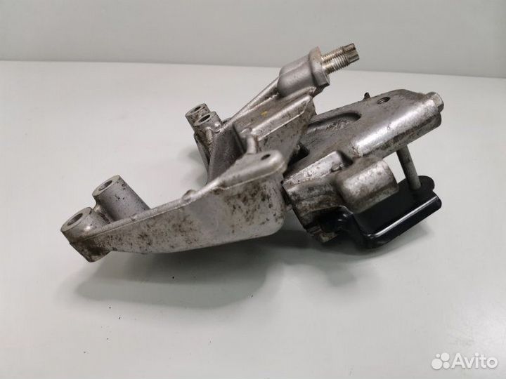 Кронштейн двигателя левый Lexus Rx AGL10 3.5 2010