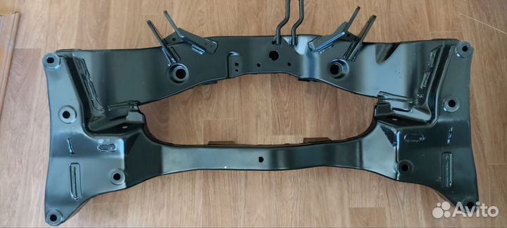 Подрамник Mitsubishi Outlander 1 MR961172