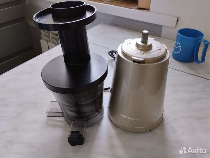 Соковыжималка шнековая redmond