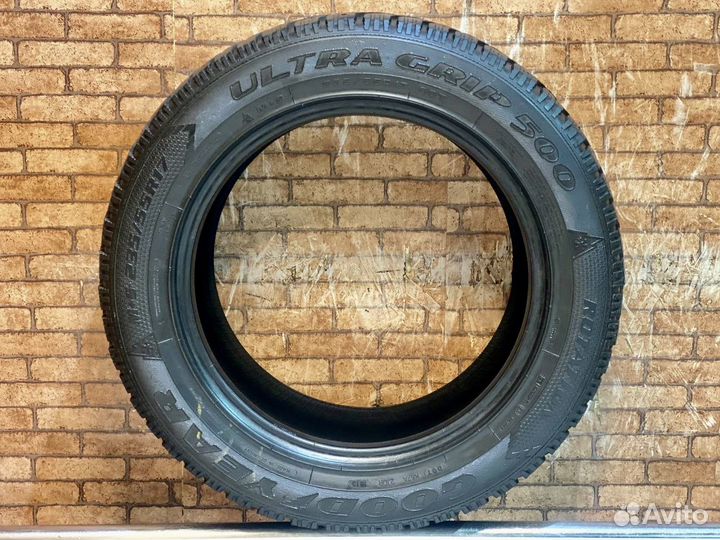 Goodyear UltraGrip 500 235/55 R17