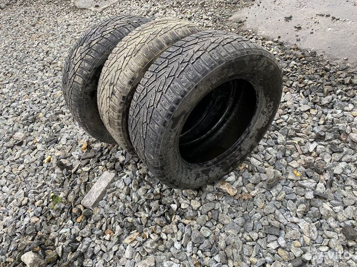 Nokian Tyres Hakkapeliitta 7 215/60 R16