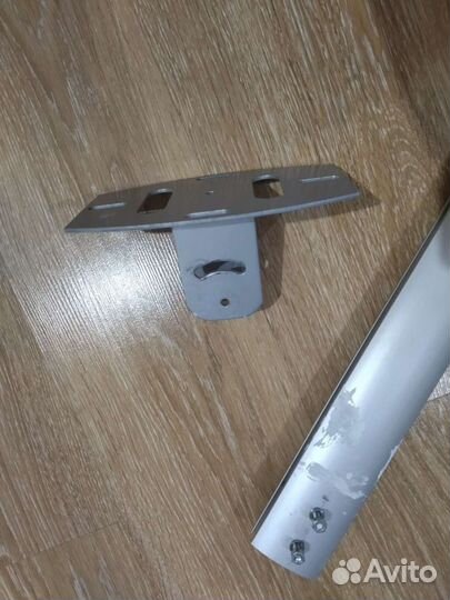 Кронштейн для проектора