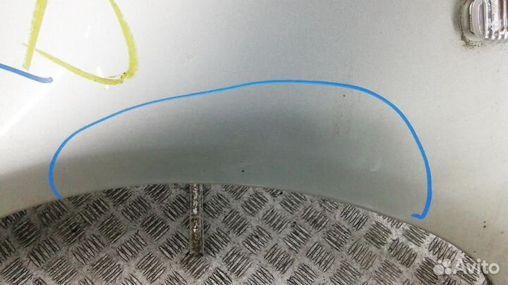 Крыло переднее левое Toyota Avensis