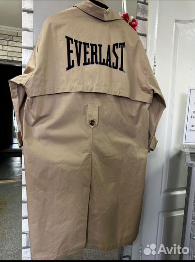 Плащ женский