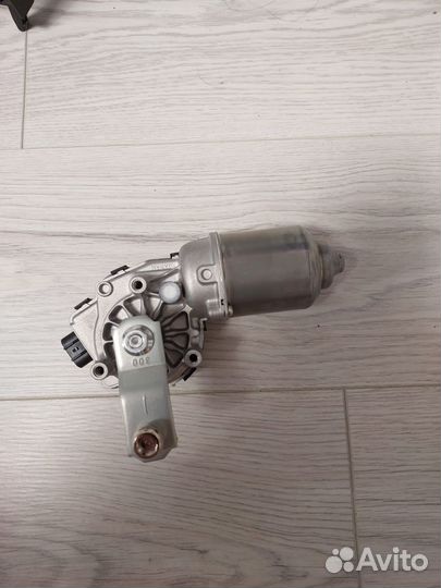 Моторчик стеклоочистителя перед.Митсубиси ASX