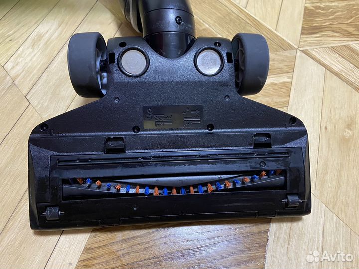 Пылесос Philips PowerPro Aqua