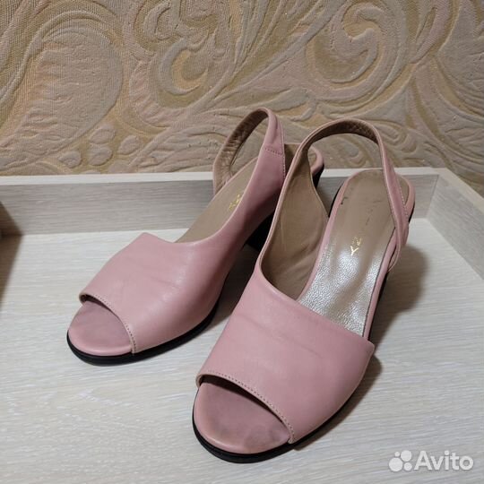 Босоножки