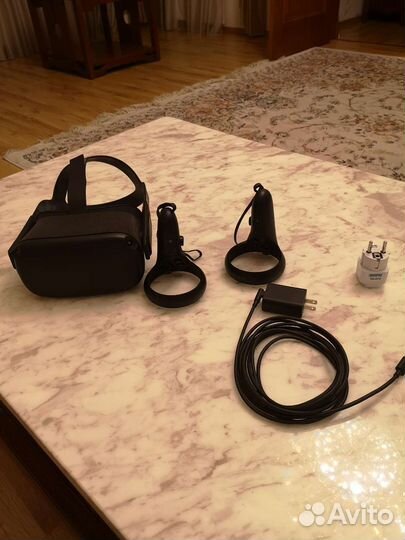 Шлем виртуальной реальности Oculus Qwest 1 64GB