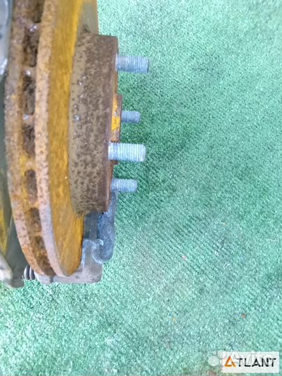 Ступица передняя правая honda FIT