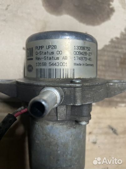 Вакуумный насос Opel Astra J GTC 1.4