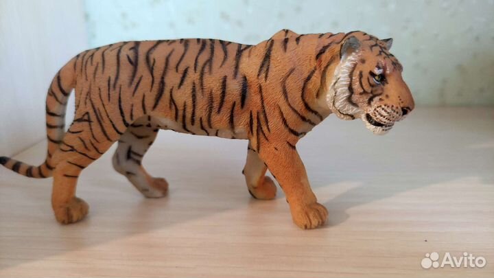 Тигр Papo