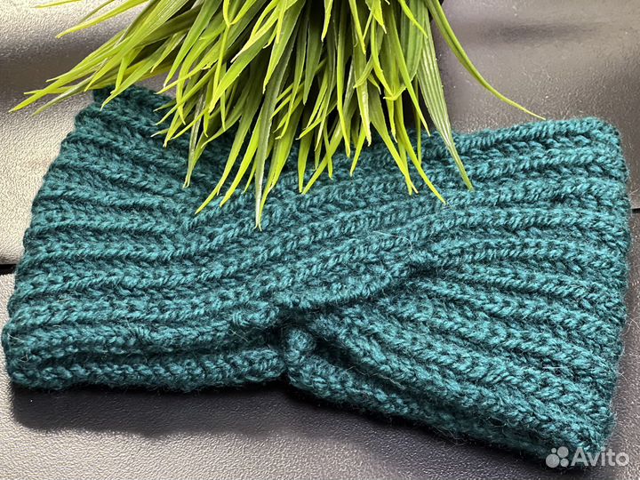 Повязка на голову вязаная