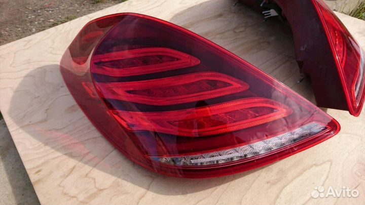 Фонарь левый мерседес w222