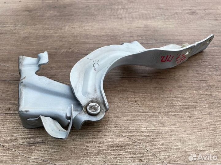 Петля капота правая Nissan Teana L33 QR25DE 2014