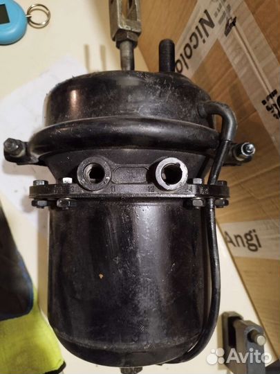 Амортизатор 1B24950201011