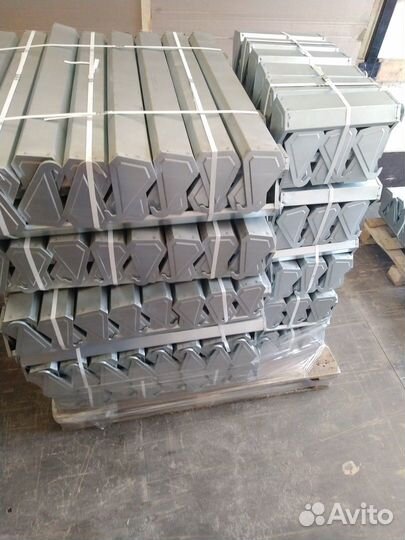 Кормушка навесная оцинкованная 80 см