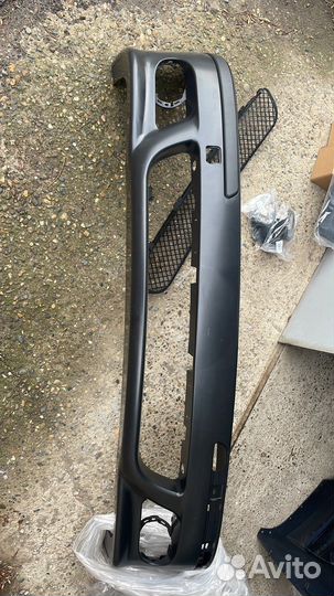 Передний бампер BMW E39 M5 в сборе с птф