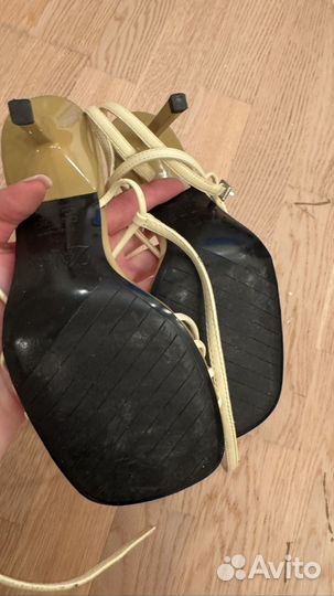 Босоножки zara