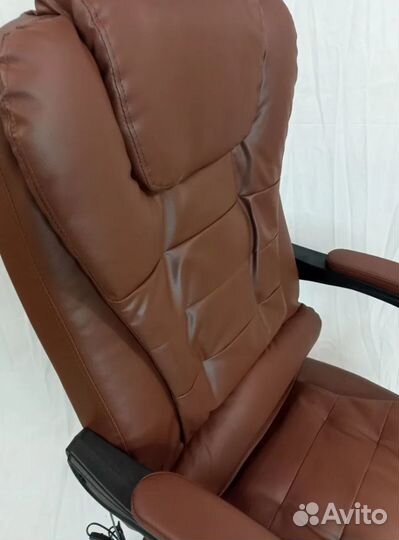 Офисное кресло руководителя / Новинка / 2023