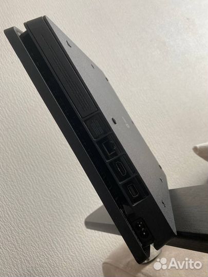 Sony playstation 4 slim 1tb с играми, 2 джойстика