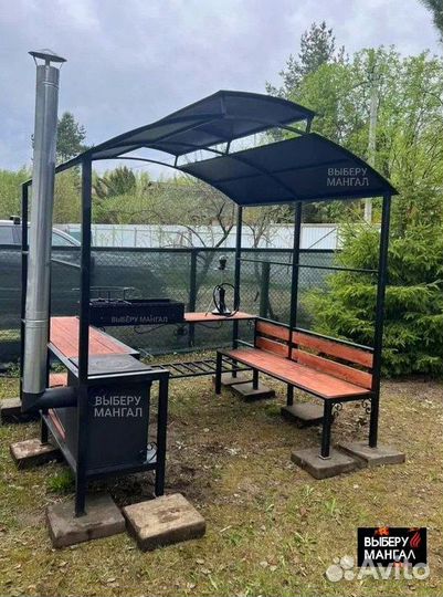 Беседка с мангалом