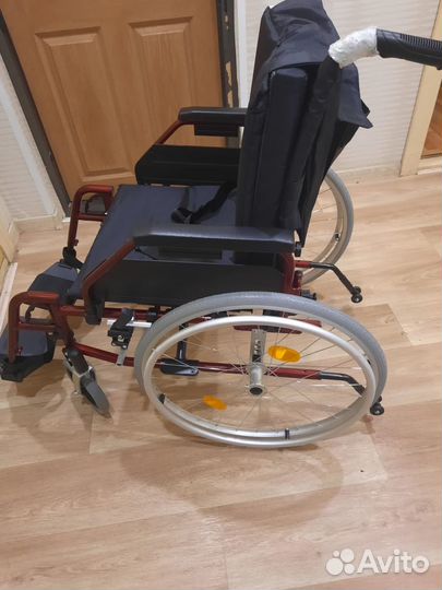Коляска инвалидная