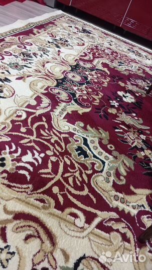 Ковер шерстяной