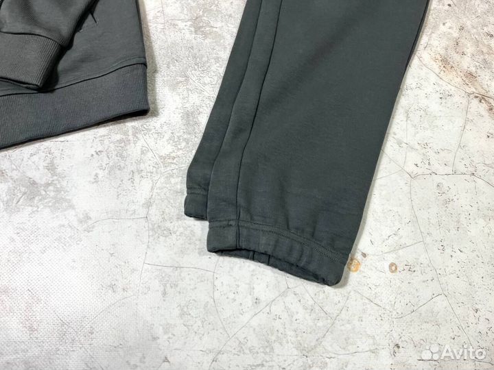 Спортивные костюмы Balenciaga