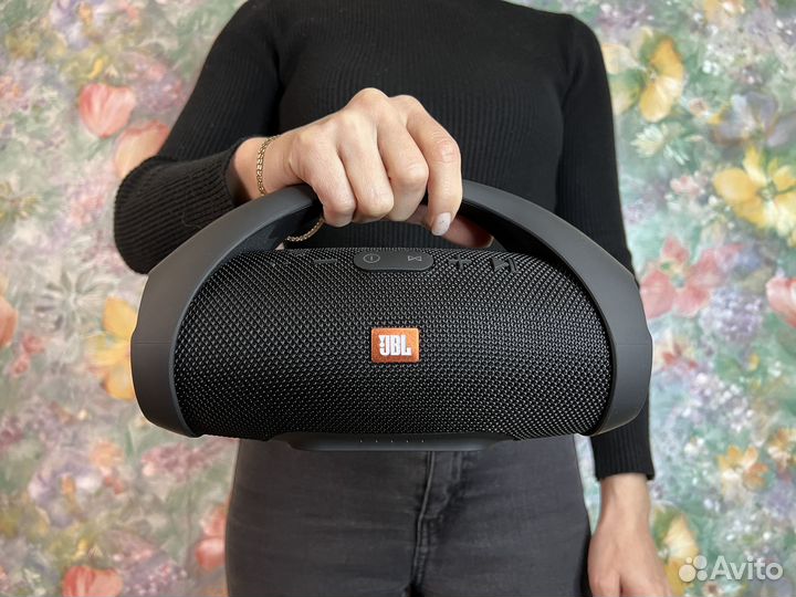 Колонка JBL Boombox
