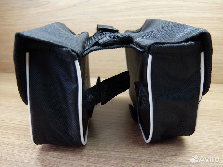 Сумка вперёд на раму чёрная, светоотражающая лента