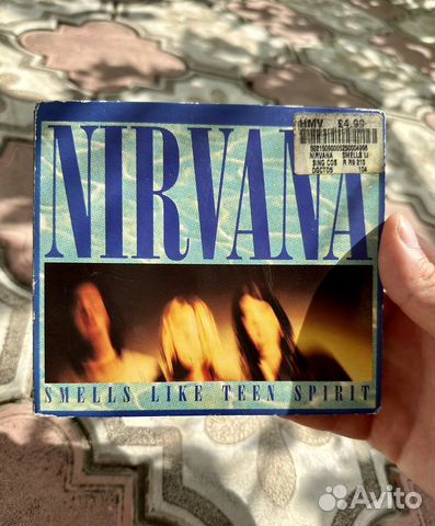 Nirvana smells like remix. Nirvana Singles. Nirvana smells like teen Spirit. Smells like teen Spirit обложка. Nirvana smells like teen Spirit Дата выхода.