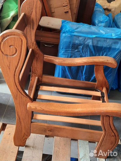 Диван и два кресла б/у