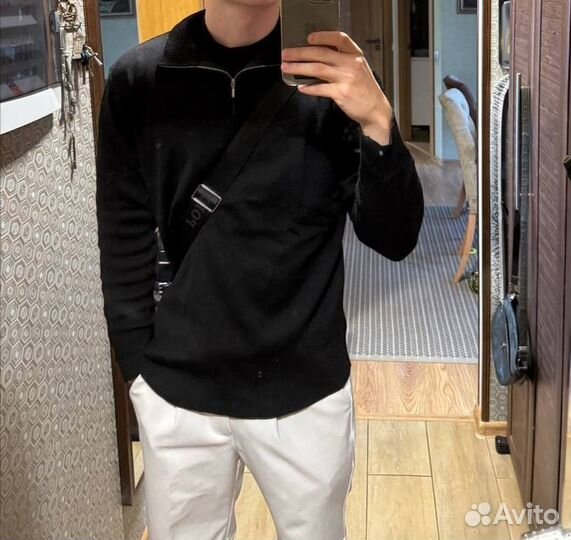 Мужской джемпер с замком