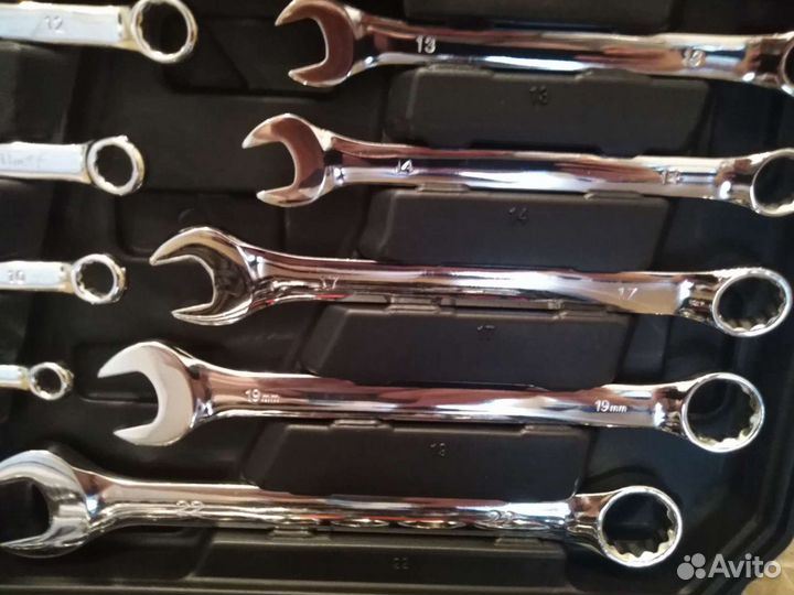 Набор инструментов SATA 82 предмета