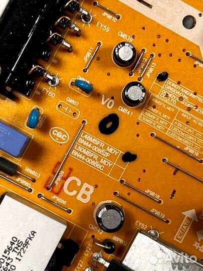 Телевизор Samsung UE40M5000AU в разбор