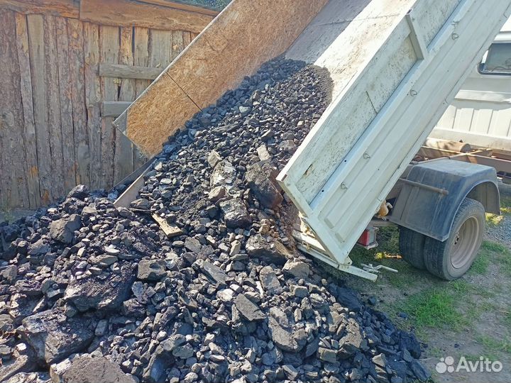 Уголь в мешках.Уголь навалом.Дрова