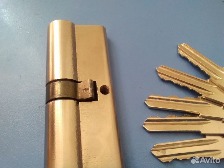 Личинка для замка vanger