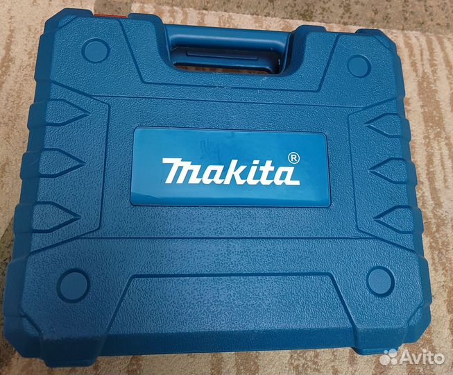 Шуруповерт makita 18v