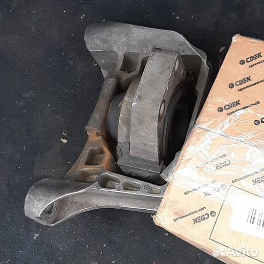 Подушка двс мазда 3 бк мпс