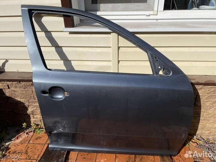 Дверь передняя правая skoda octavia a5