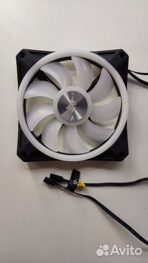 Вентилятор Corsair iCUE QL120