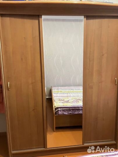 Комплект мебели в спальню бу