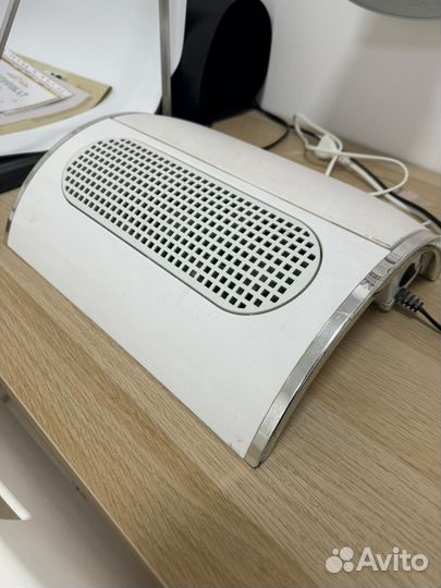 Пылесос для маникюра