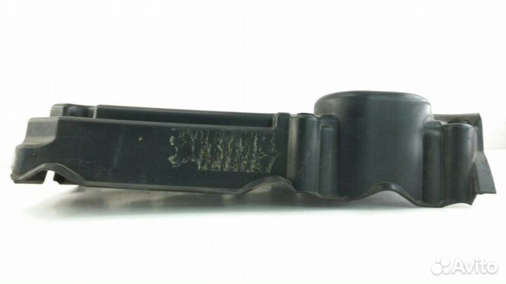 Крышка двигателя Mercedes Vito W639 646.983 2005