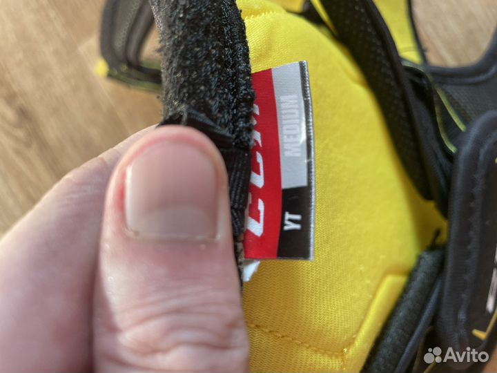 Нагрудник хоккейный детский