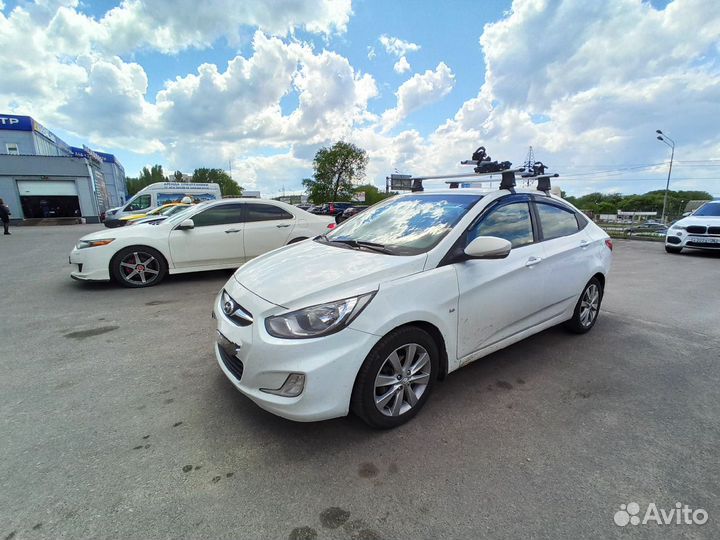 Багажник на крышу Hyundai Solaris седан