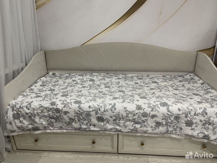 Продам кровать детскую