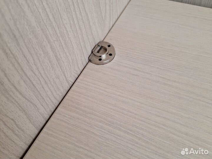 Кухонный стол