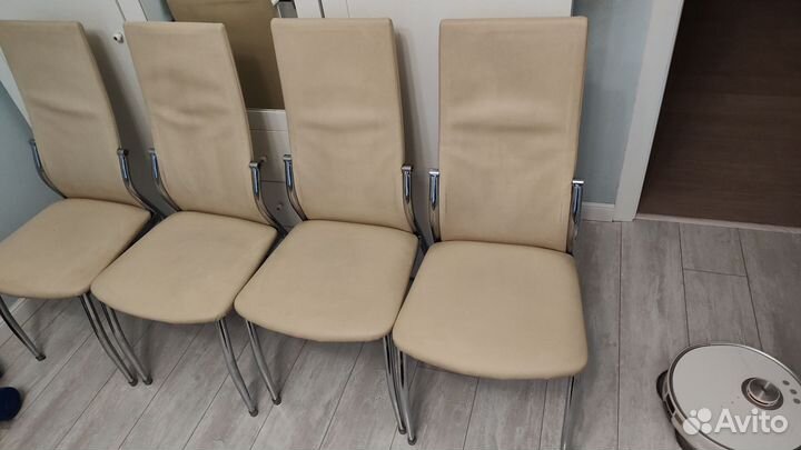 Стулья кухонные 4шт